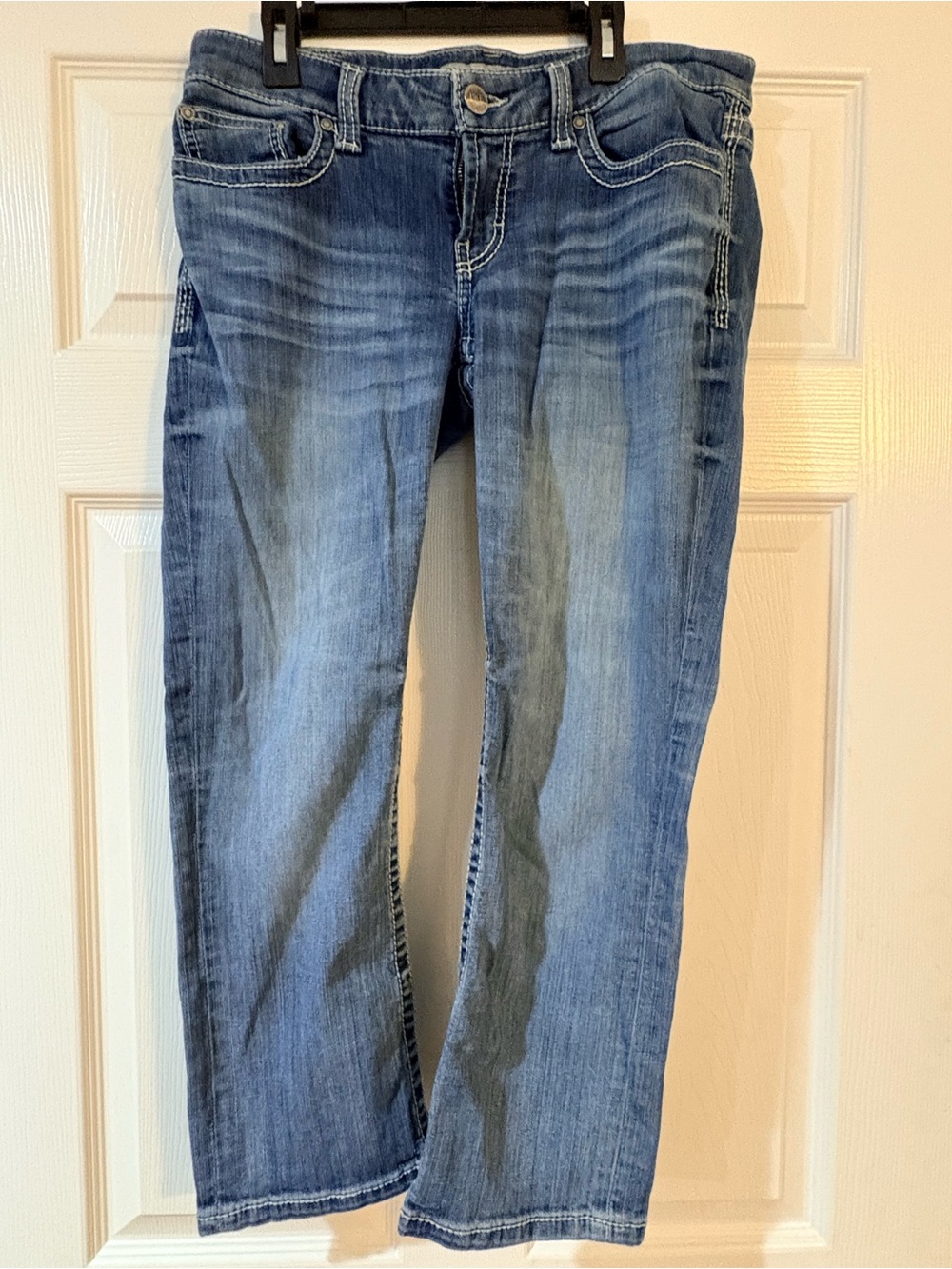 BKE Women's cropped jeans. Sabrina fit Size29- Light Blue Wash